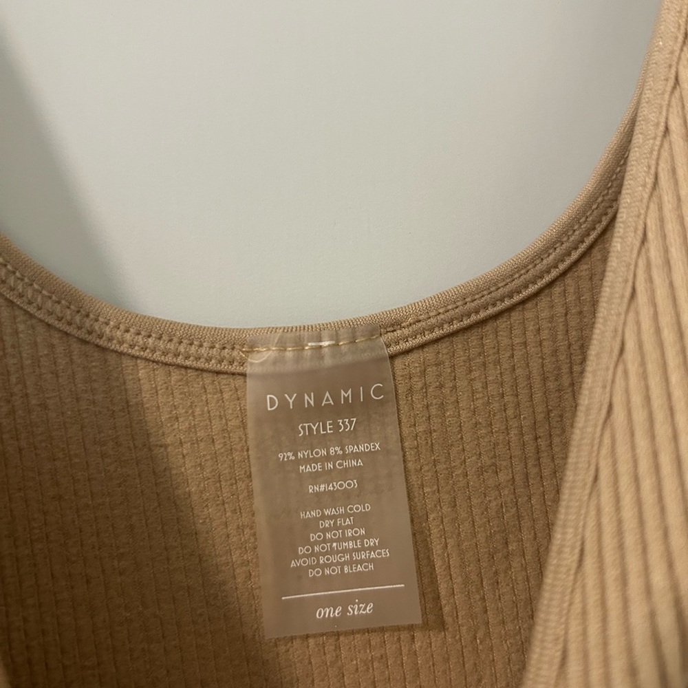 Dynamic Tan Ribbed Women's Top - Picture 2 of 3